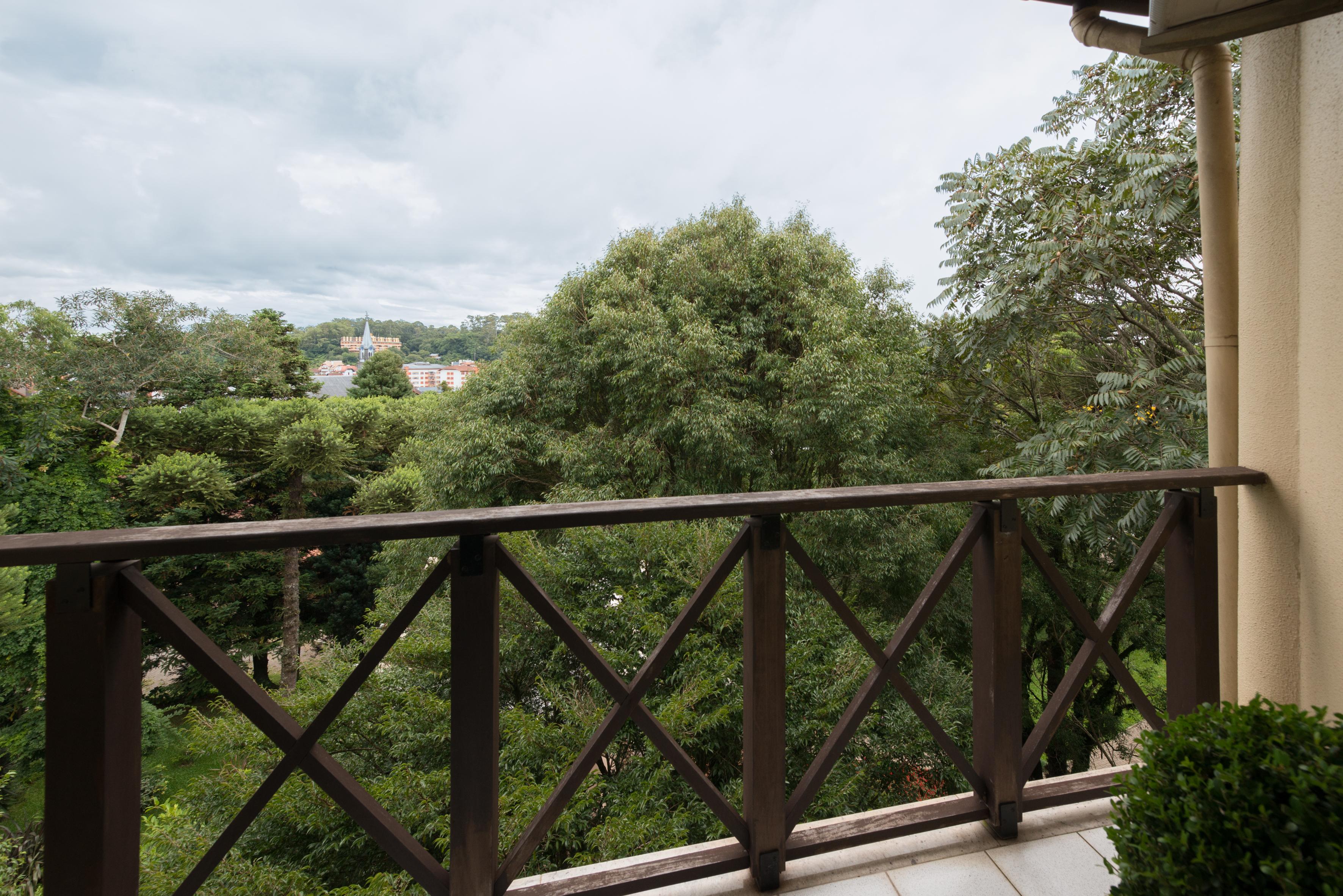 Wish Serrano Resort Gramado Extérieur photo A view of the park from the house
