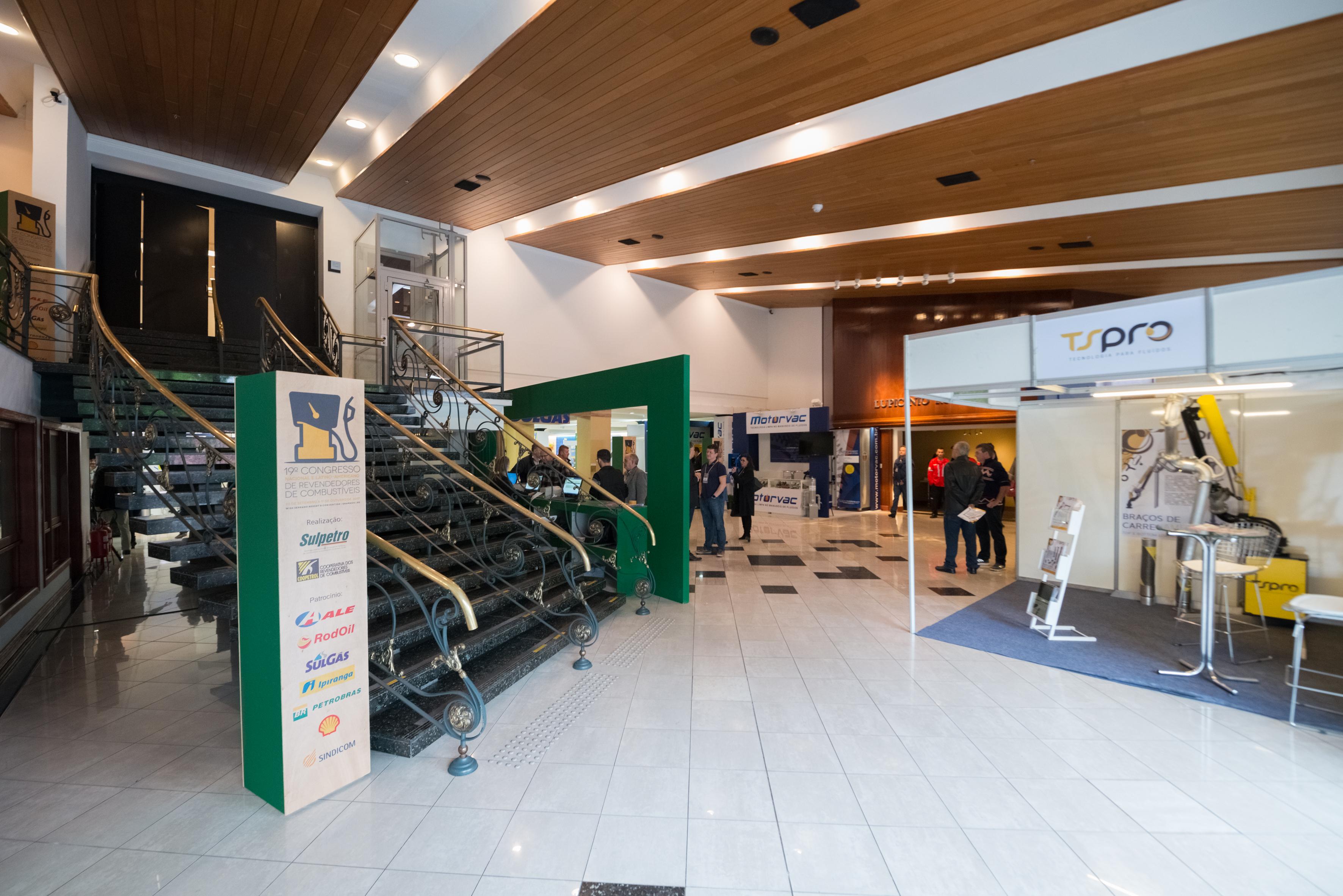 Wish Serrano Resort Gramado Extérieur photo The foyer of the National Convention Centre