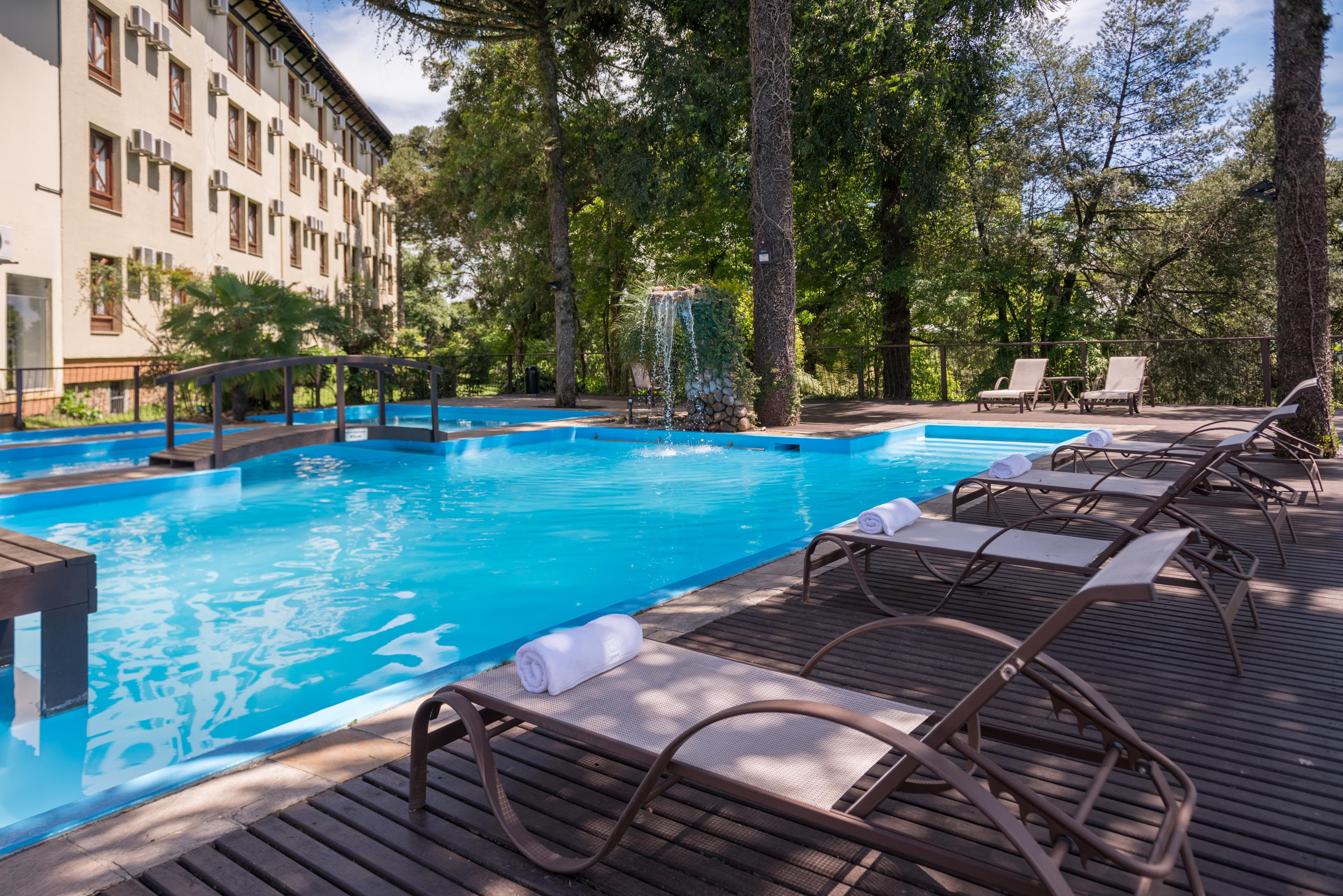 Wish Serrano Resort Gramado Extérieur photo The swimming pool at the hotel